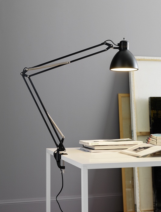 Naska Table Lamp by Fontana Arte Lamps Naska Table Lamp by Fontana Arte Lamps